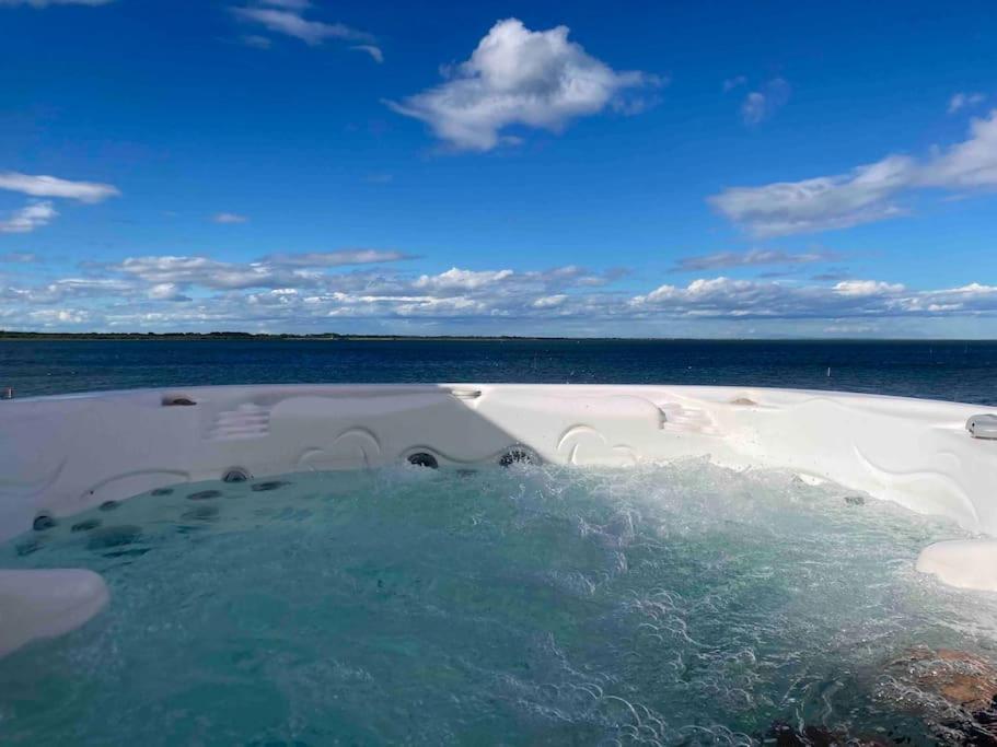 Villa Avec Spa & Vue Panomarique Sur L'Etang Pérols Exteriér fotografie
